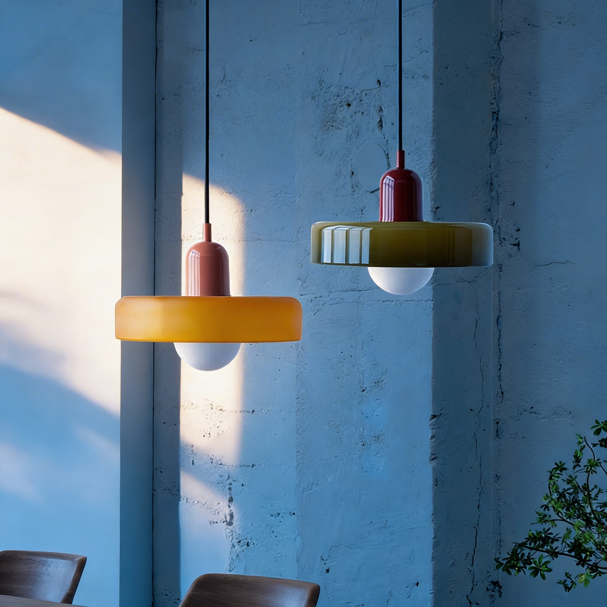 Bauhaus Farbglas Pendelleuchte – Modernes Design