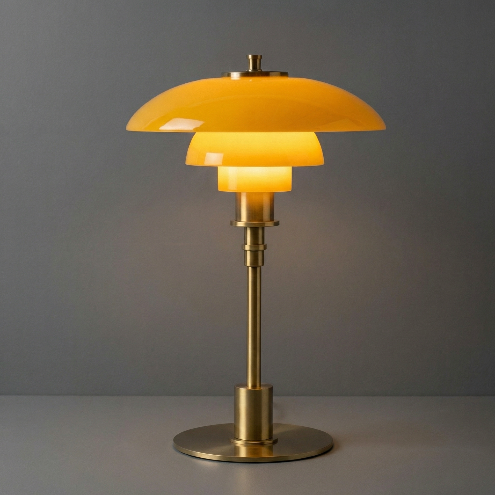 Dänische Design-Tischleuchte – Nordischer Stil