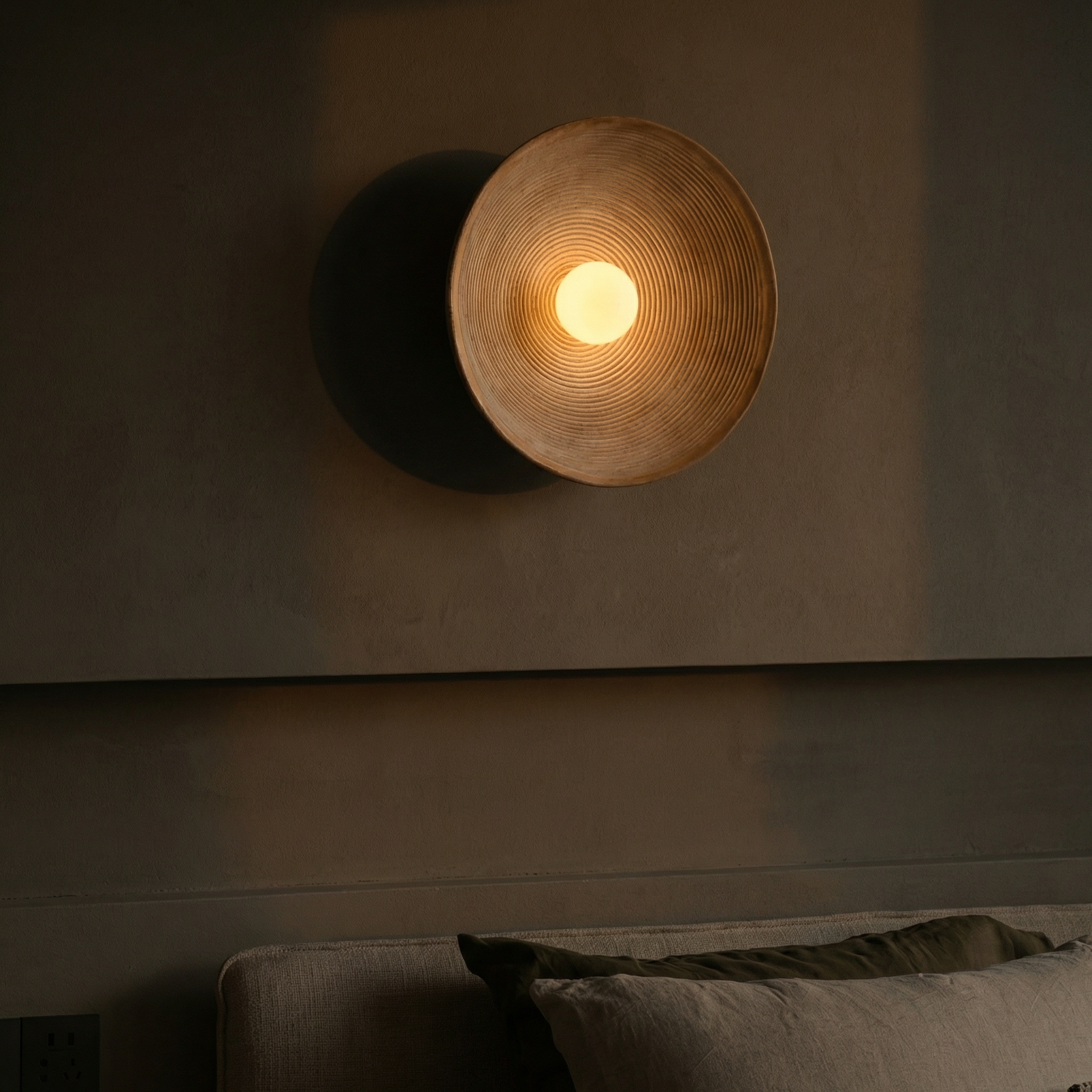 Japanische Wandleuchte – Minimalistisches Holzdesign